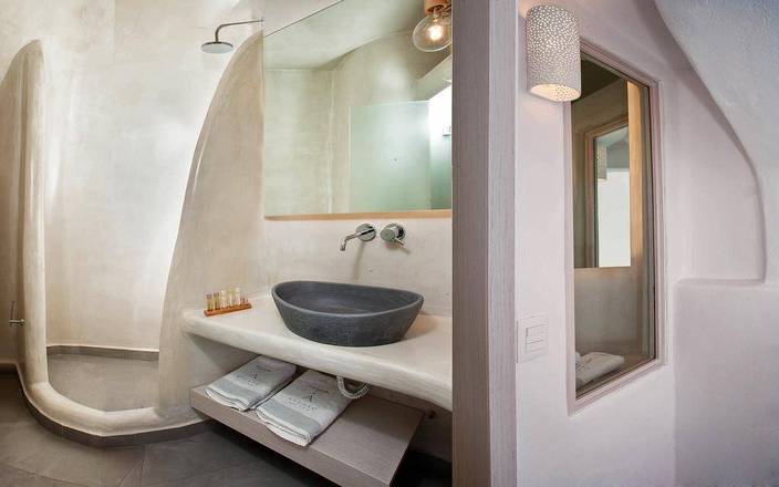 Antithesis Hotel, Santorini