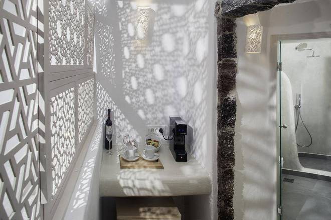 Antithesis Hotel, Santorini