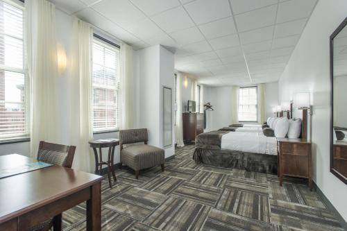 Hotel 140, Boston