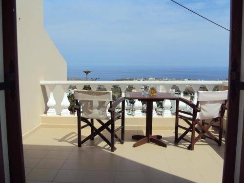 Romantic Spa Resort, Santorini