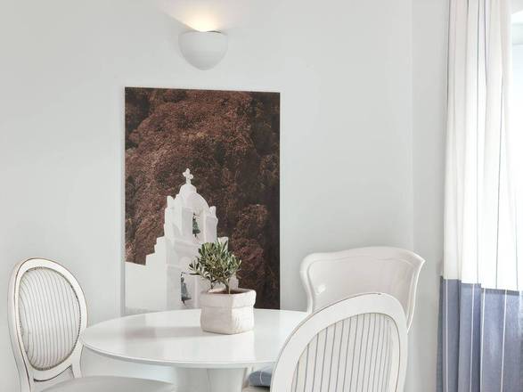 Lilium Santorini Villa, Santorini
