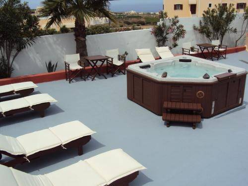 Romantic Spa Resort, Santorini