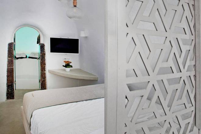 Antithesis Hotel, Santorini
