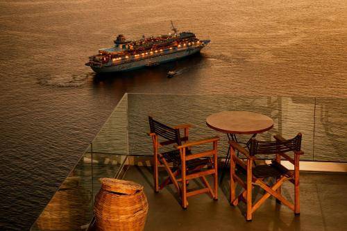 Antithesis Hotel, Santorini