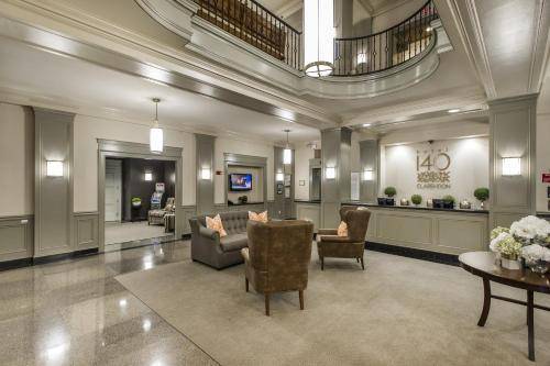 Hotel 140, Boston