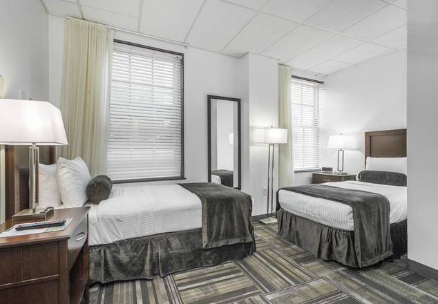 Hotel 140, Boston