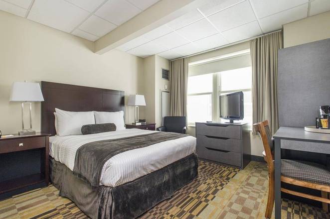 Hotel 140, Boston