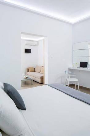 Rena's Suites, Santorini