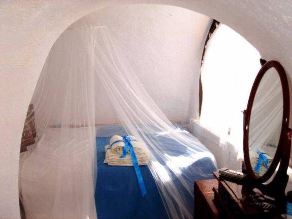 Antithesis Hotel, Santorini