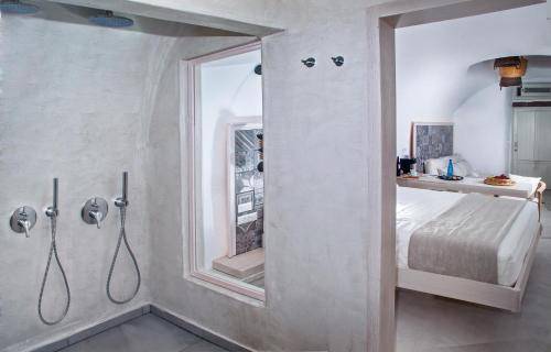 Antithesis Hotel, Santorini