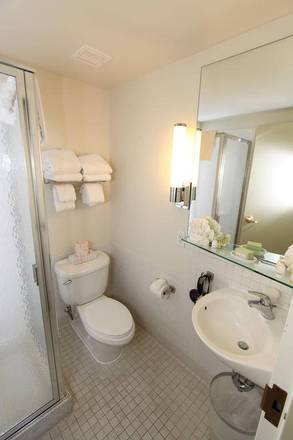 Hotel 140, Boston