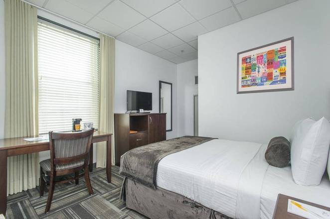 Hotel 140, Boston