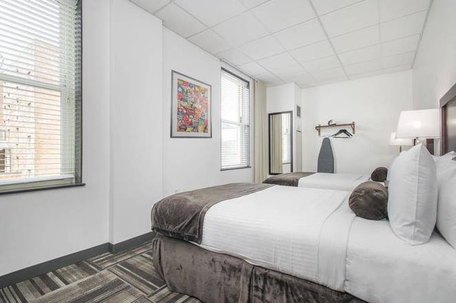Hotel 140, Boston