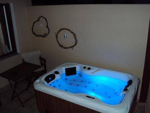 Romantic Spa Resort, Santorini